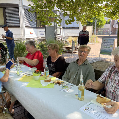 Bild vergrößern: Stadtallendorf - Grillfest Senioren 2022
