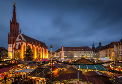 Bild vergrößern: Weihnachtsmarkt Würzburg